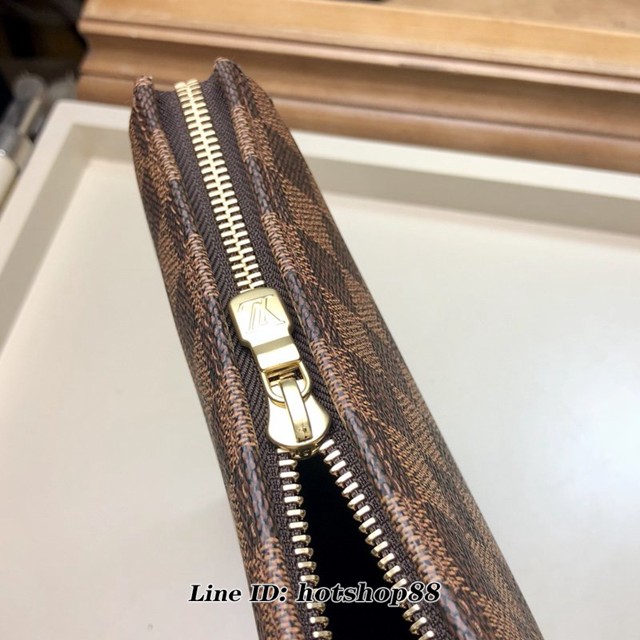 路易威登LV手包 M47544 LV咖格盥洗袋 Monogram帆布盥洗袋 LV咖格男士手拿包 收納袋 xxlv1975